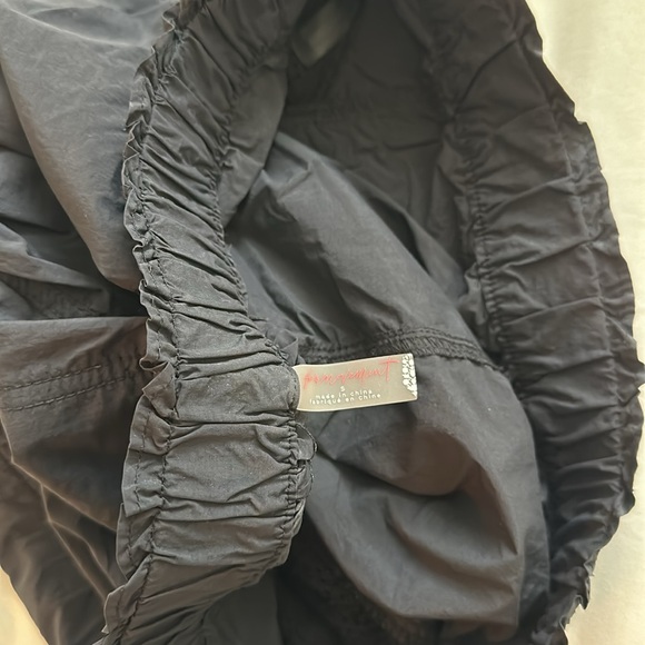 FP Movement In The Wild Short - Picture 6 of 6